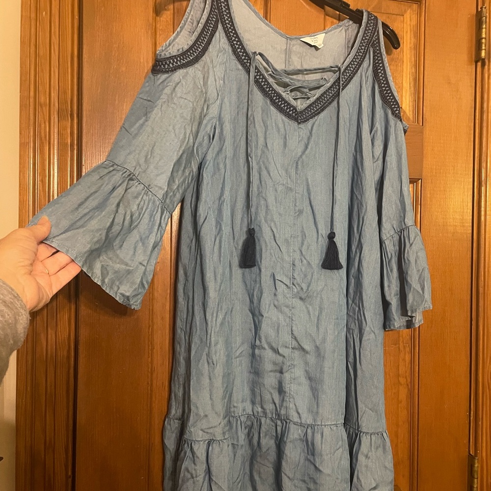 Crown & Ivy Cold Shoulder Blue Long Sleeve Dress with Tassels, Size PM‎